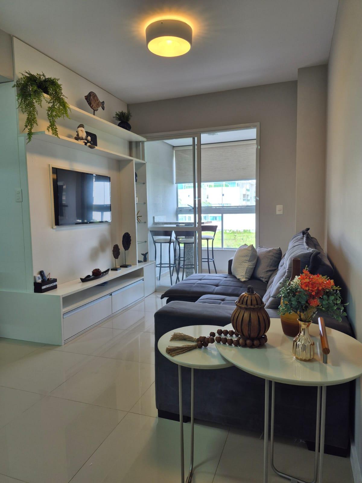 Apartamento Mobiliado a 400 m da Praia | 2 Dormitórios, Suíte, Hobby Box e Pronto para Morar